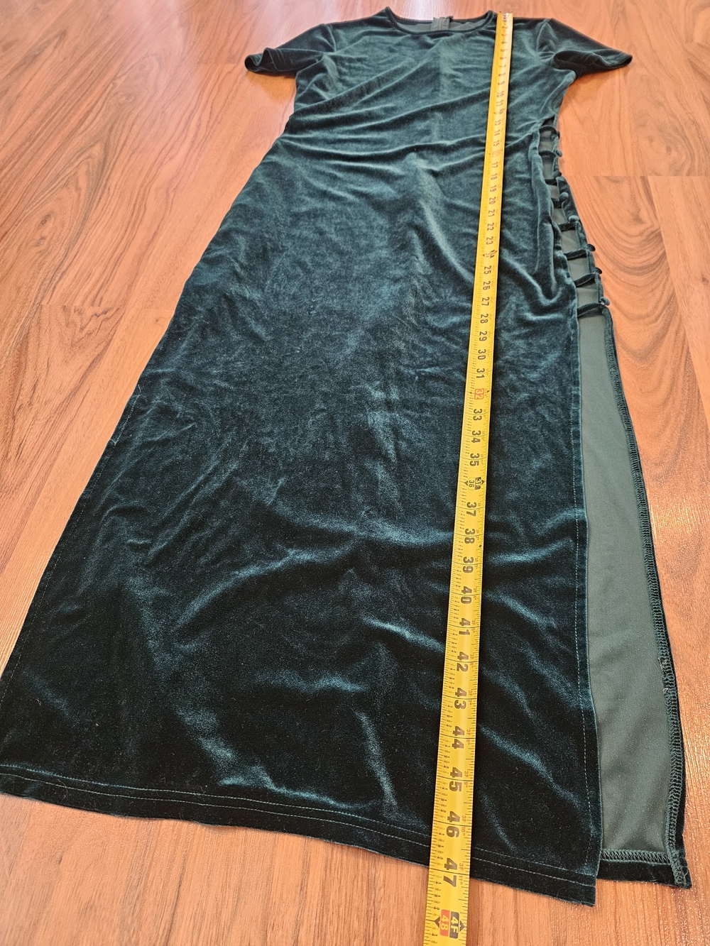 Short-Sleeve Velvet Maxi Dress with Side Slit Button Detail - Dark Green - Picture 11 of 14